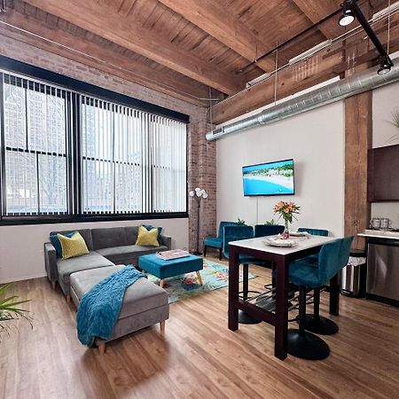 Luxery Stay Chicago - Themed Units! Close To Downtown, Mccormick Place & Wintrust Arena المظهر الخارجي الصورة
