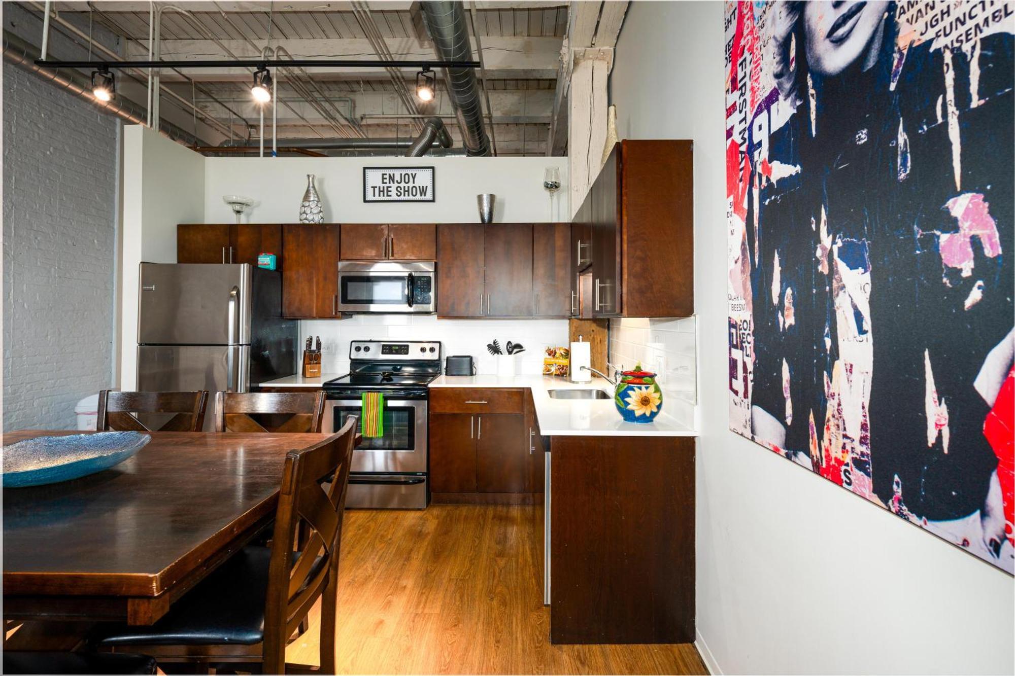 Luxery Stay Chicago - Themed Units! Close To Downtown, Mccormick Place & Wintrust Arena المظهر الخارجي الصورة