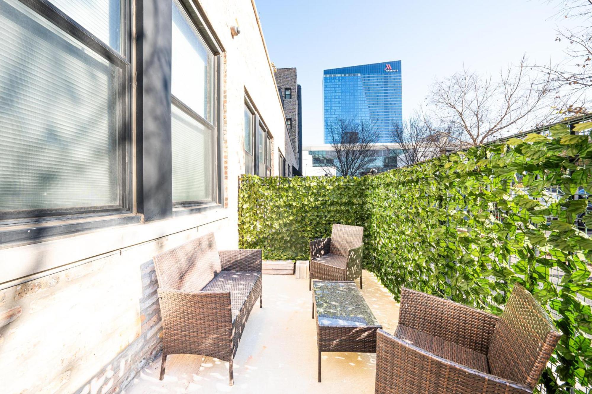 Luxery Stay Chicago - Themed Units! Close To Downtown, Mccormick Place & Wintrust Arena المظهر الخارجي الصورة