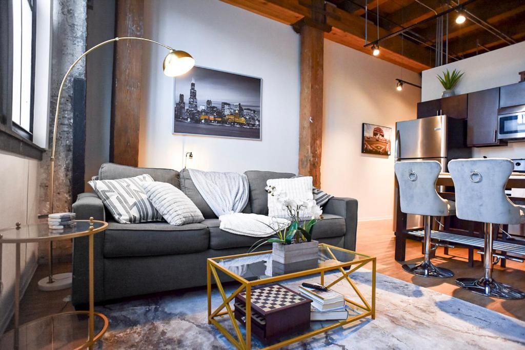 Luxery Stay Chicago - Themed Units! Close To Downtown, Mccormick Place & Wintrust Arena المظهر الخارجي الصورة
