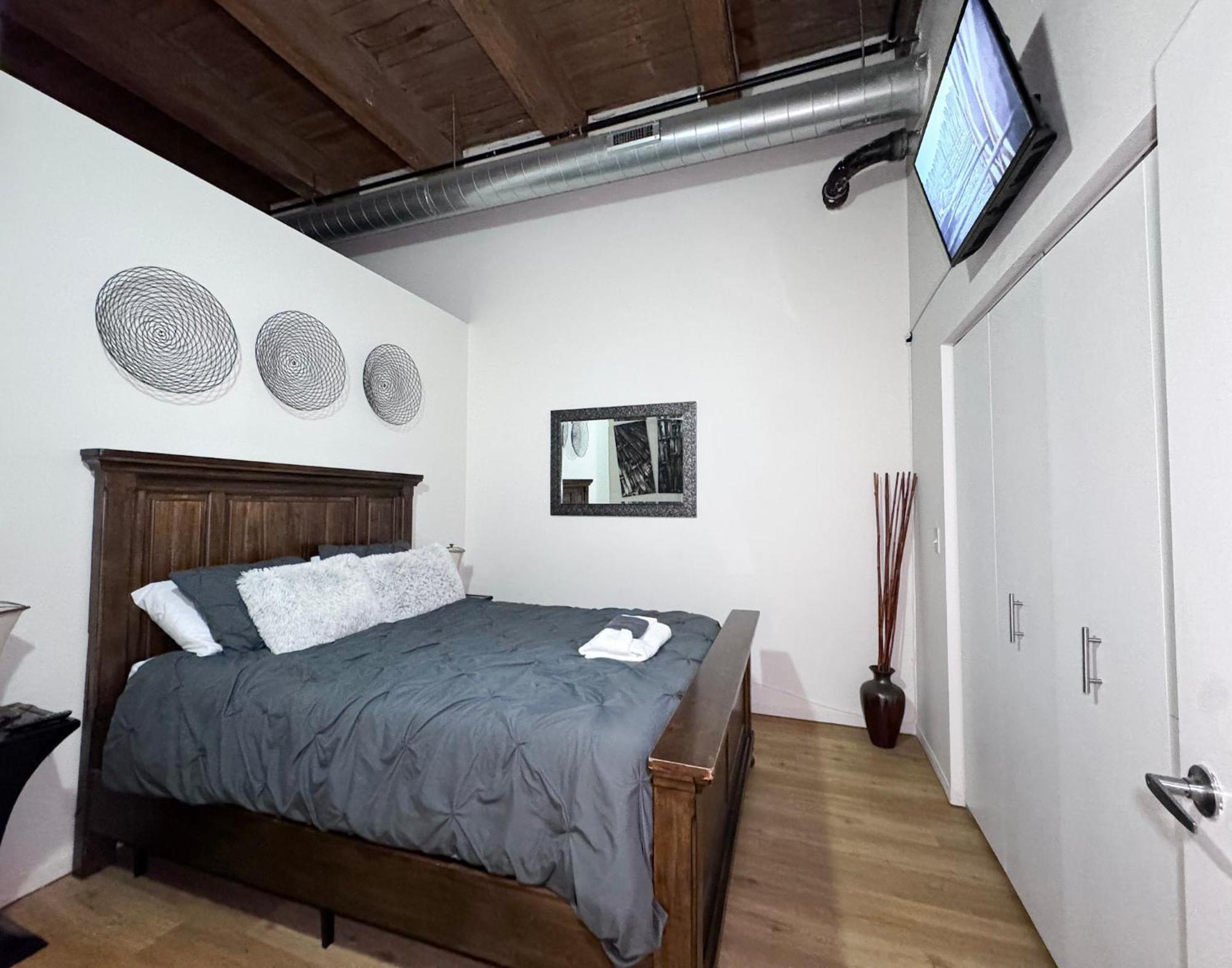 Luxery Stay Chicago - Themed Units! Close To Downtown, Mccormick Place & Wintrust Arena المظهر الخارجي الصورة