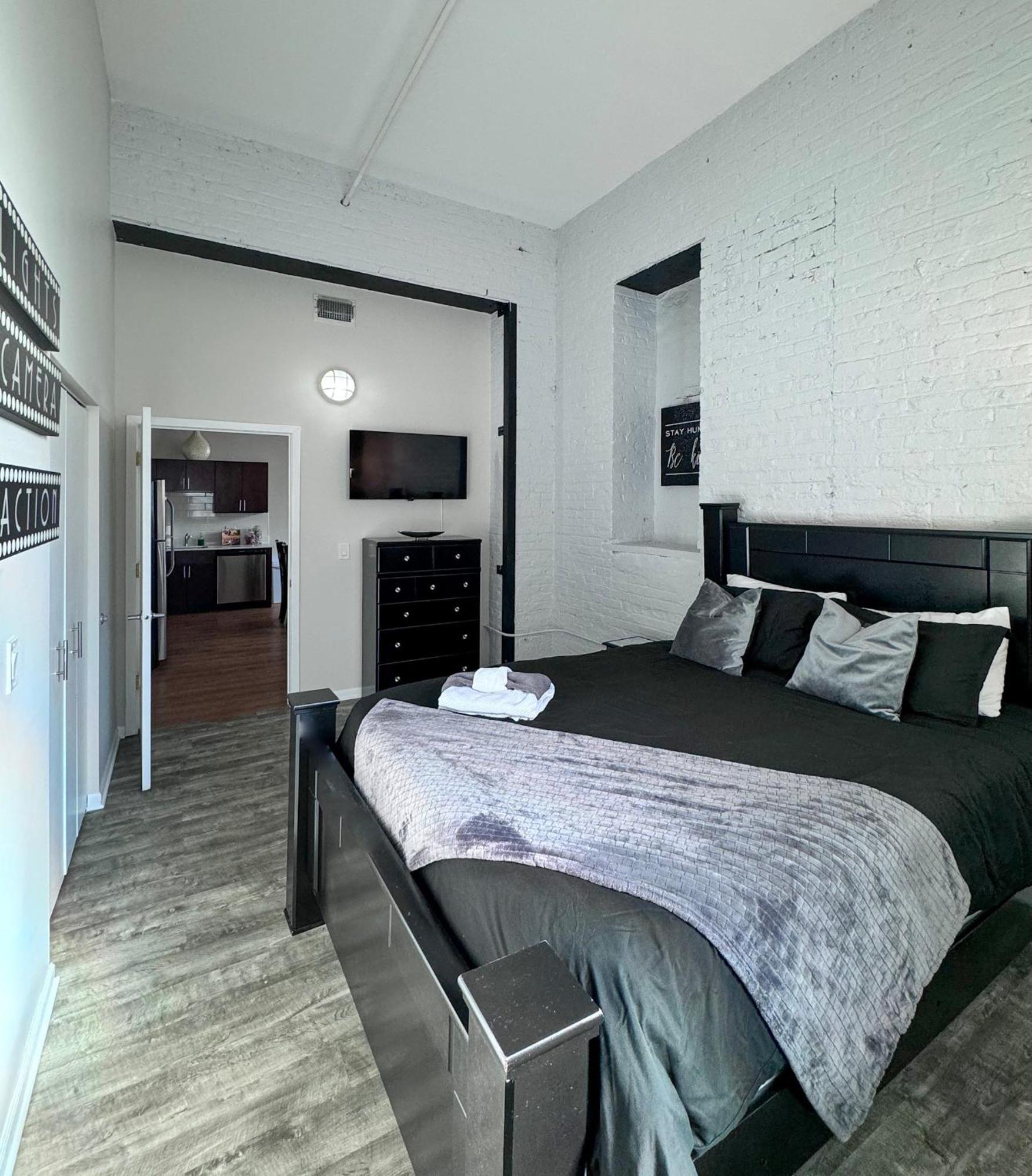 Luxery Stay Chicago - Themed Units! Close To Downtown, Mccormick Place & Wintrust Arena المظهر الخارجي الصورة
